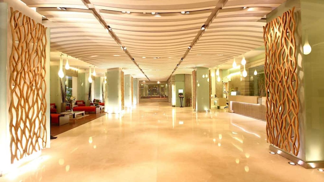 Hotel Mirage